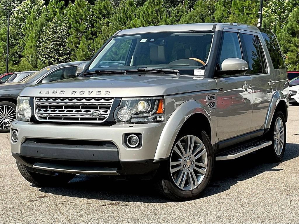 Used 2015 Land Rover LR4 HSE LUX AWD/4WD image 2