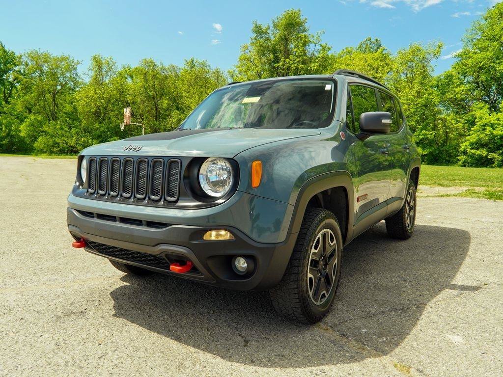 Used 2016 Jeep Renegade Trailhawk AWD/4WD image 6