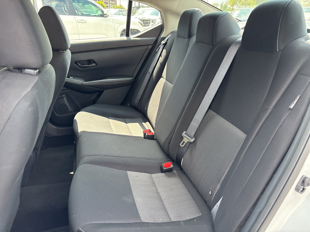 Used 2025 Nissan Sentra SV FWD image 13