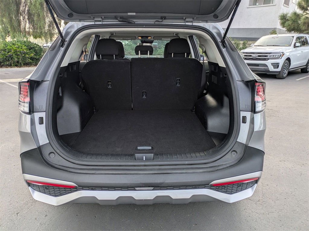 Used 2024 Kia Sportage LX image 31