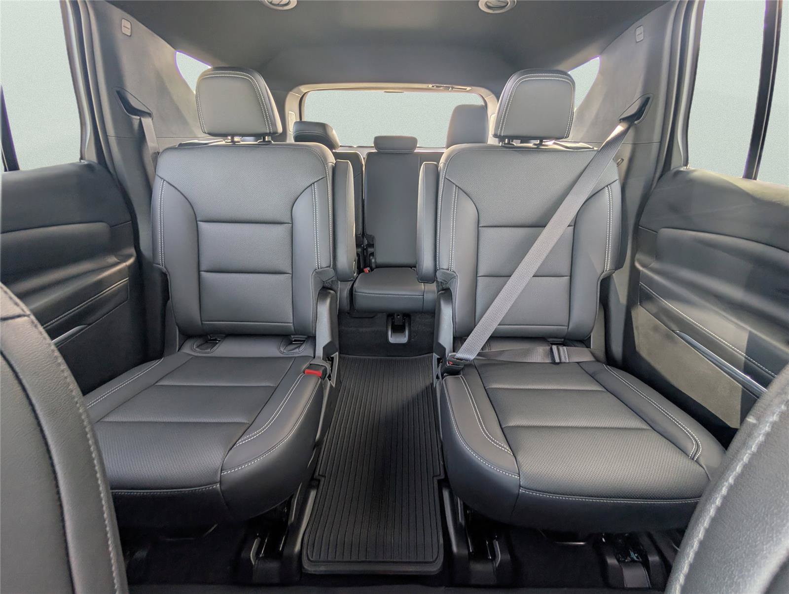 New 2026 Chevrolet Traverse LT w/ Driver Confidence Package FWD image 28