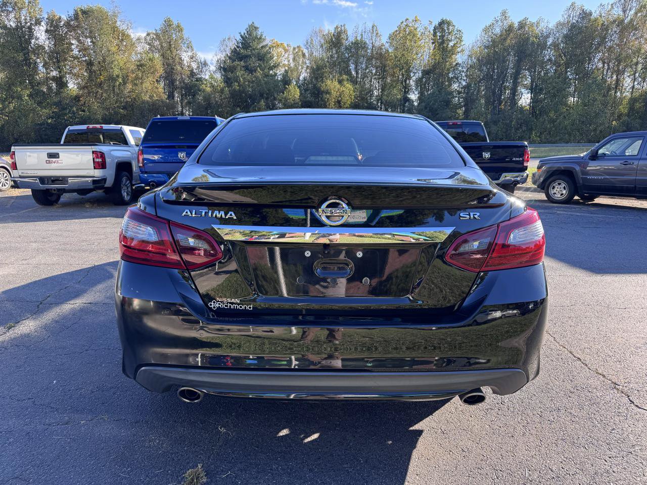 Used 2017 Nissan Altima 2.5 SR FWD image 6