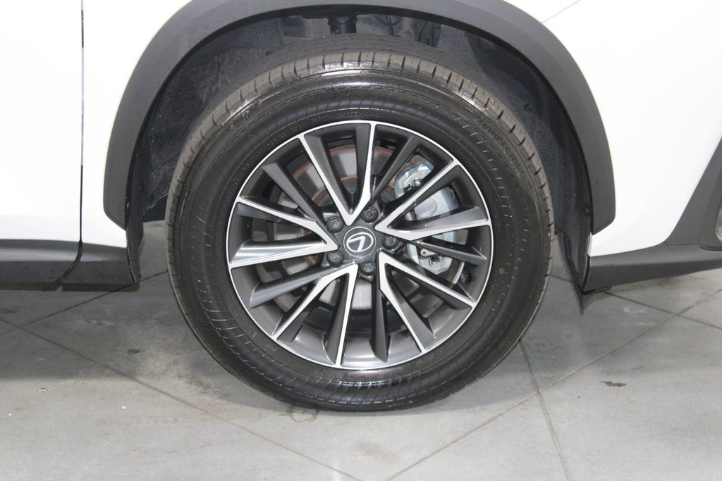 Used 2024 Lexus NX 350h AWD image 12