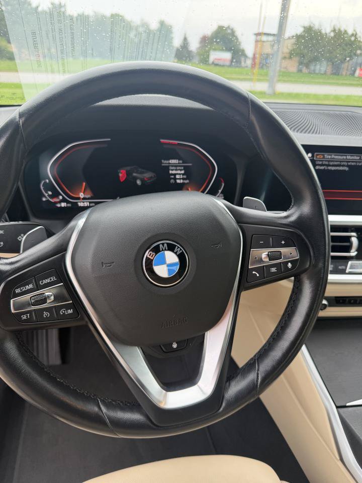 Used 2022 BMW 430i xDrive Convertible w/ Convenience Package AWD/4WD image 9