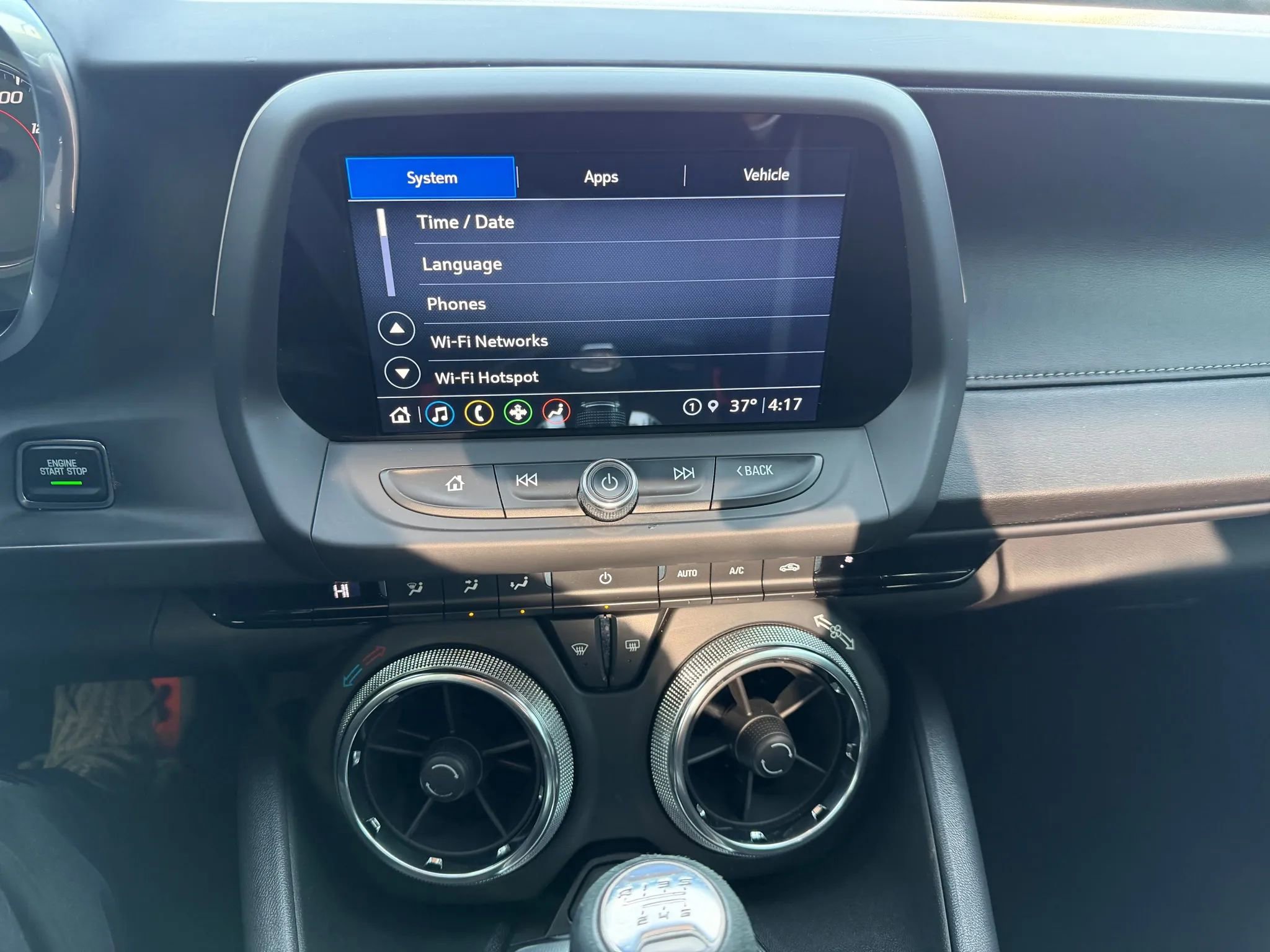 Used 2021 Chevrolet Camaro LT w/ RS Package image 17