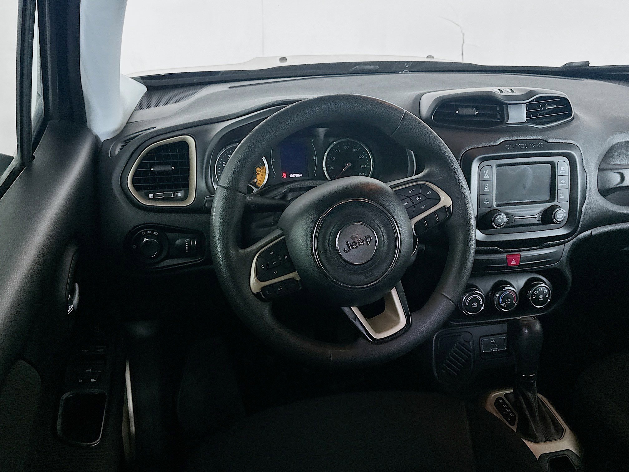 Used 2016 Jeep Renegade Sport w/ Power & Air Group image 17