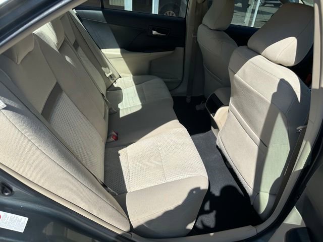 Used 2013 Toyota Camry LE FWD image 17