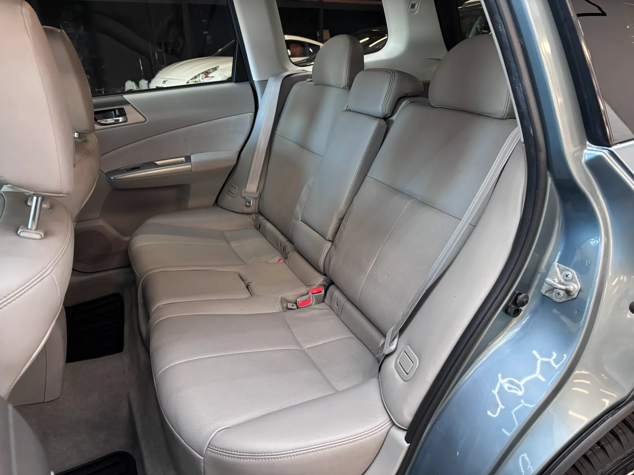 Used 2010 Subaru Forester 2.5XT Limited w/ Popular Equipment Group 7B AWD/4WD image 21