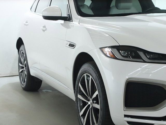 Certified 2025 Jaguar F-PACE R-Dynamic S image 12