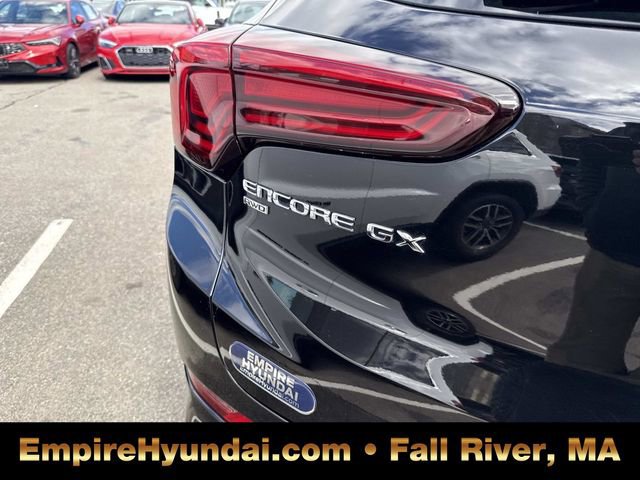 Used 2024 Buick Encore GX Sport Touring image 5