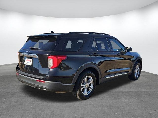 Certified 2020 Ford Explorer XLT image 4