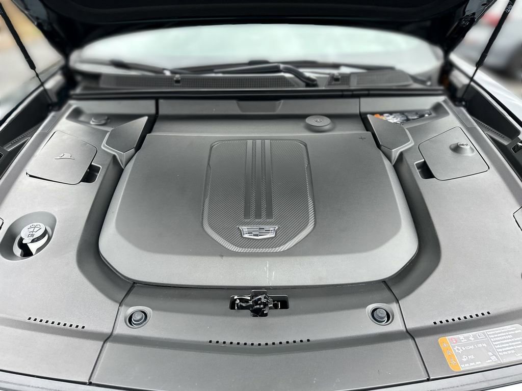 Used 2024 Cadillac Lyriq Luxury image 17