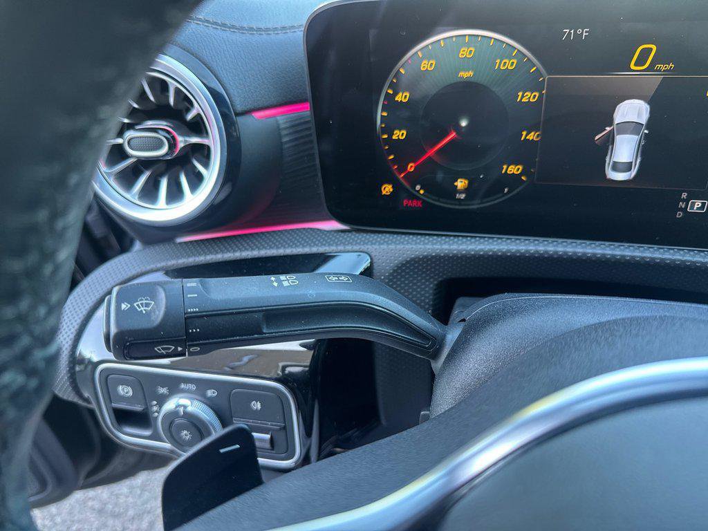 Used 2022 Mercedes-Benz CLA 250 4MATIC image 42
