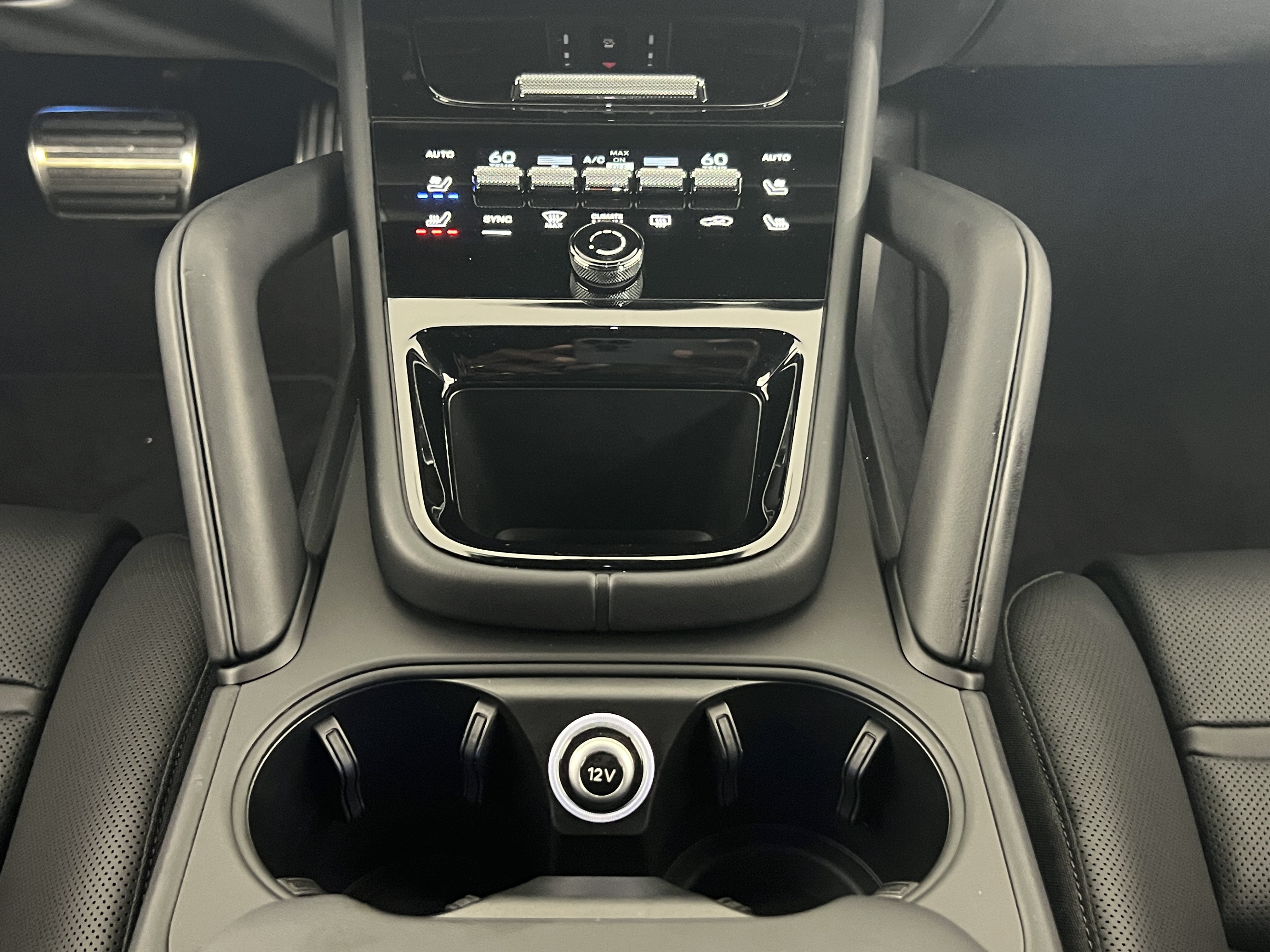Certified 2026 Porsche Cayenne Turbo GT AWD/4WD image 20