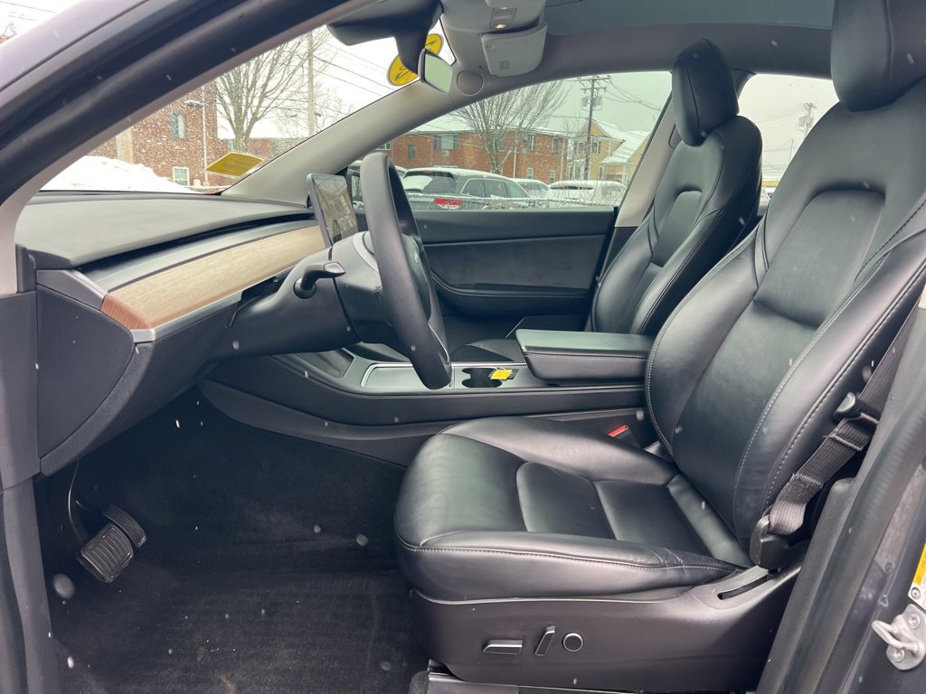 Used 2021 Tesla Model Y Long Range image 12
