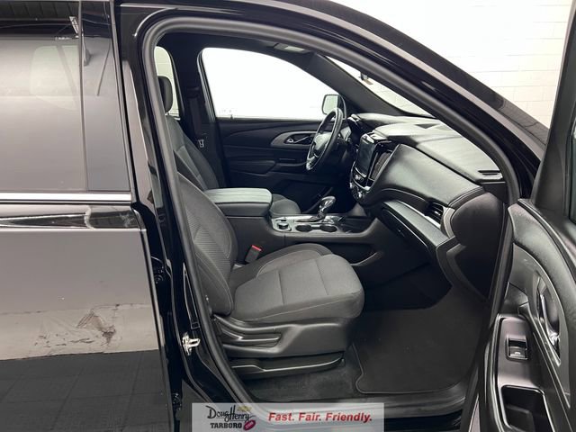 Used 2023 Chevrolet Traverse LT image 45
