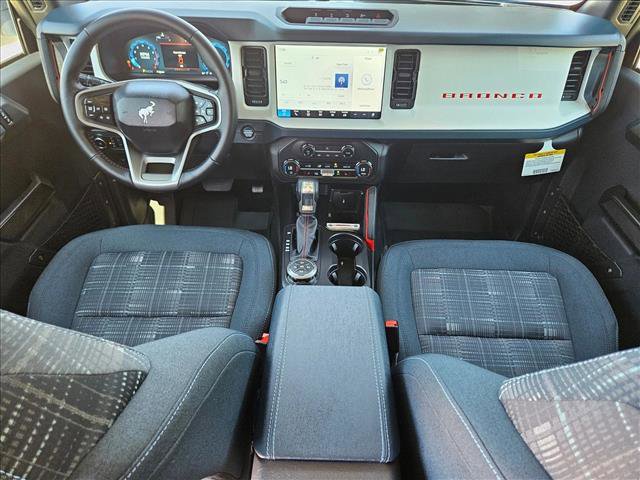 New 2025 Ford Bronco Heritage Edition image 15