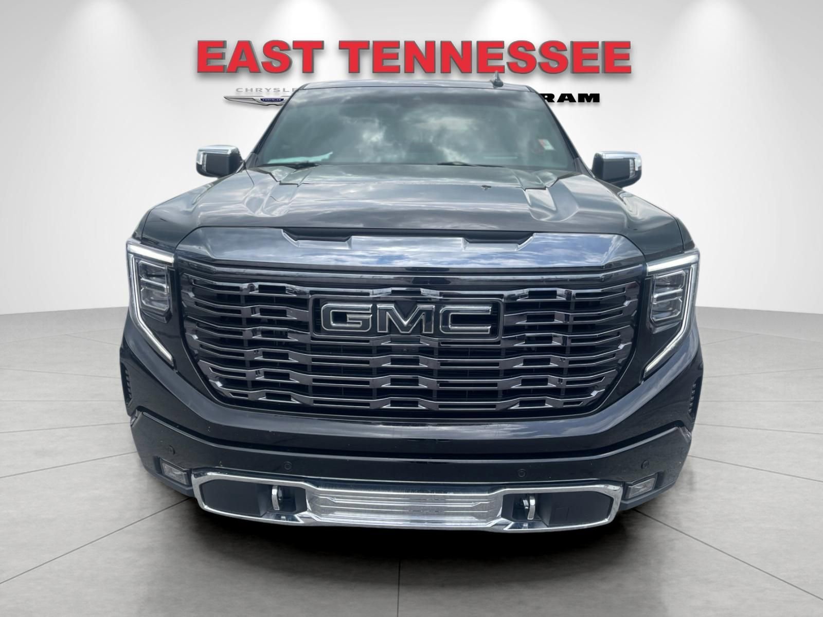 Used 2024 GMC Sierra 1500 Denali Ultimate AWD/4WD image 9