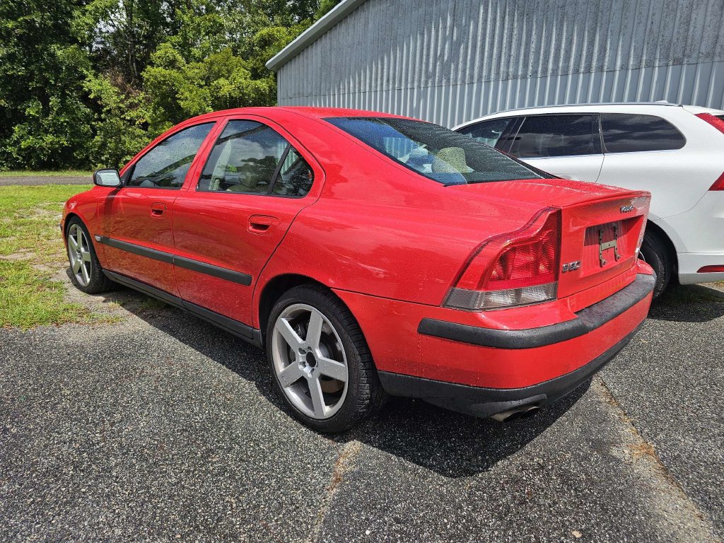 Used 2004 Volvo S60 R AWD/4WD image 3