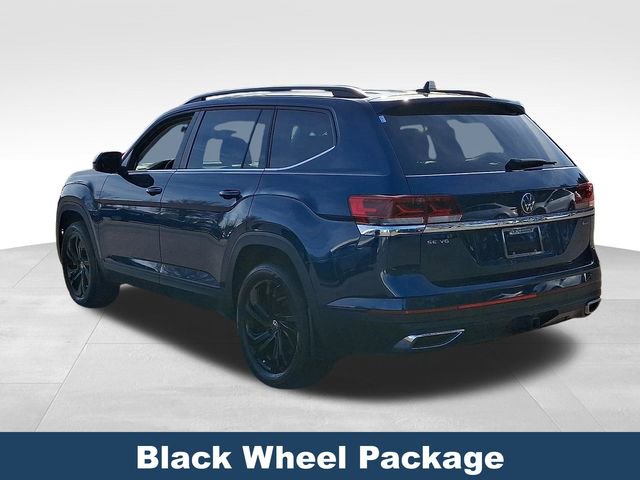 Used 2023 Volkswagen Atlas SE w/ Black Wheel Package image 5