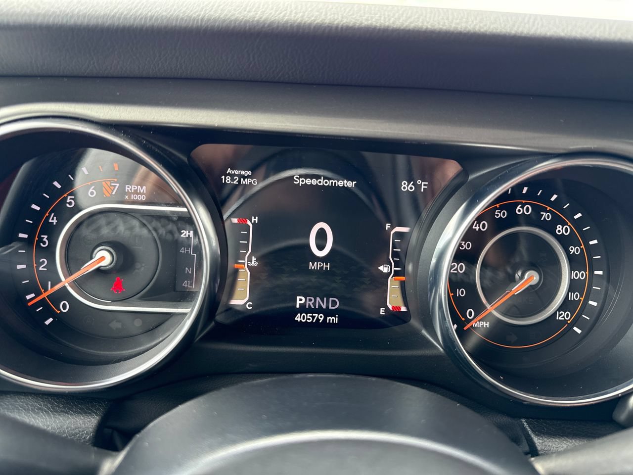 Used 2022 Jeep Wrangler Unlimited Sahara AWD/4WD image 17