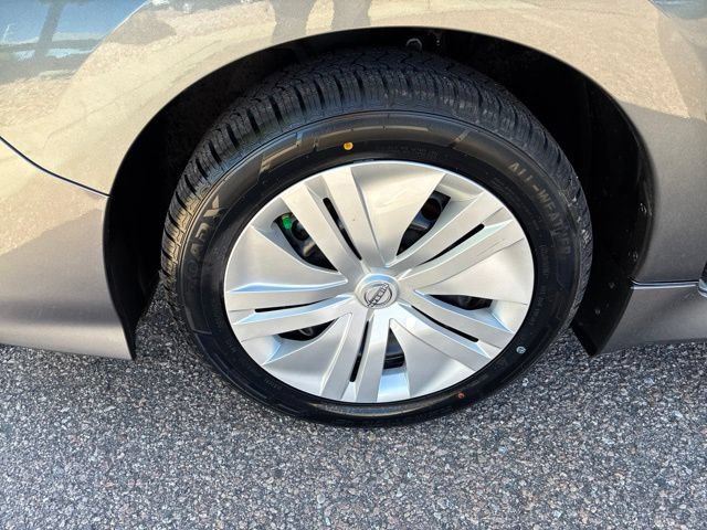 Used 2025 Nissan Leaf S FWD image 11