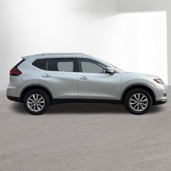 Used 2020 Nissan Rogue SV image 6