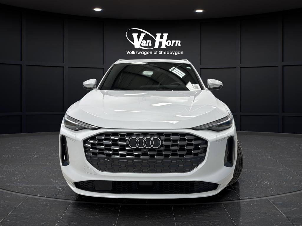 Used 2025 Audi Q5 Premium Plus w/ Premium Plus AWD/4WD image 2
