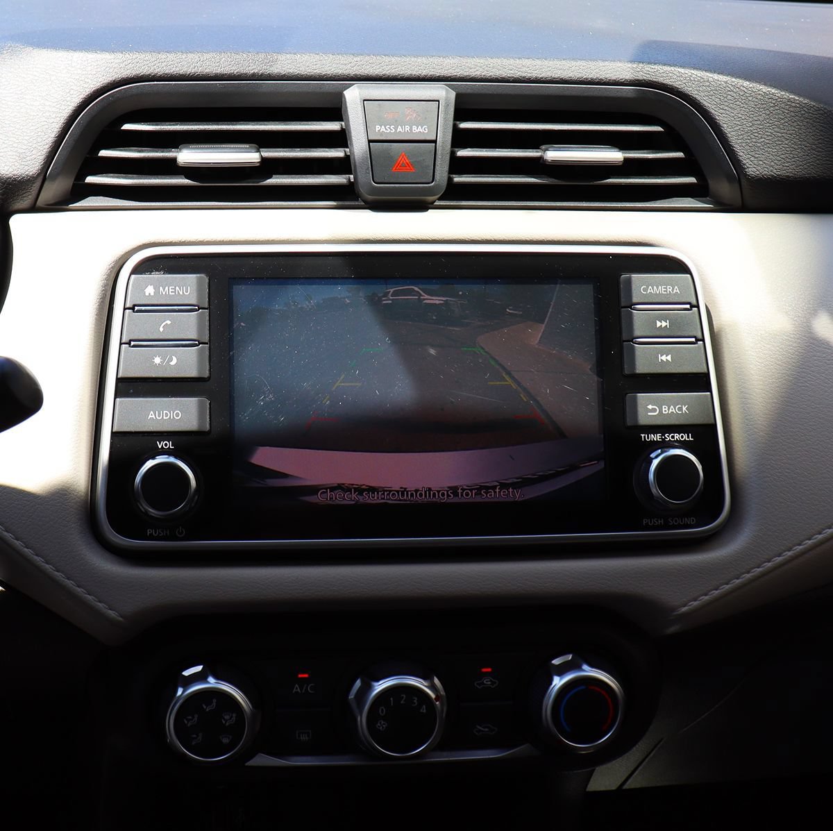 Used 2021 Nissan Versa SV FWD image 46