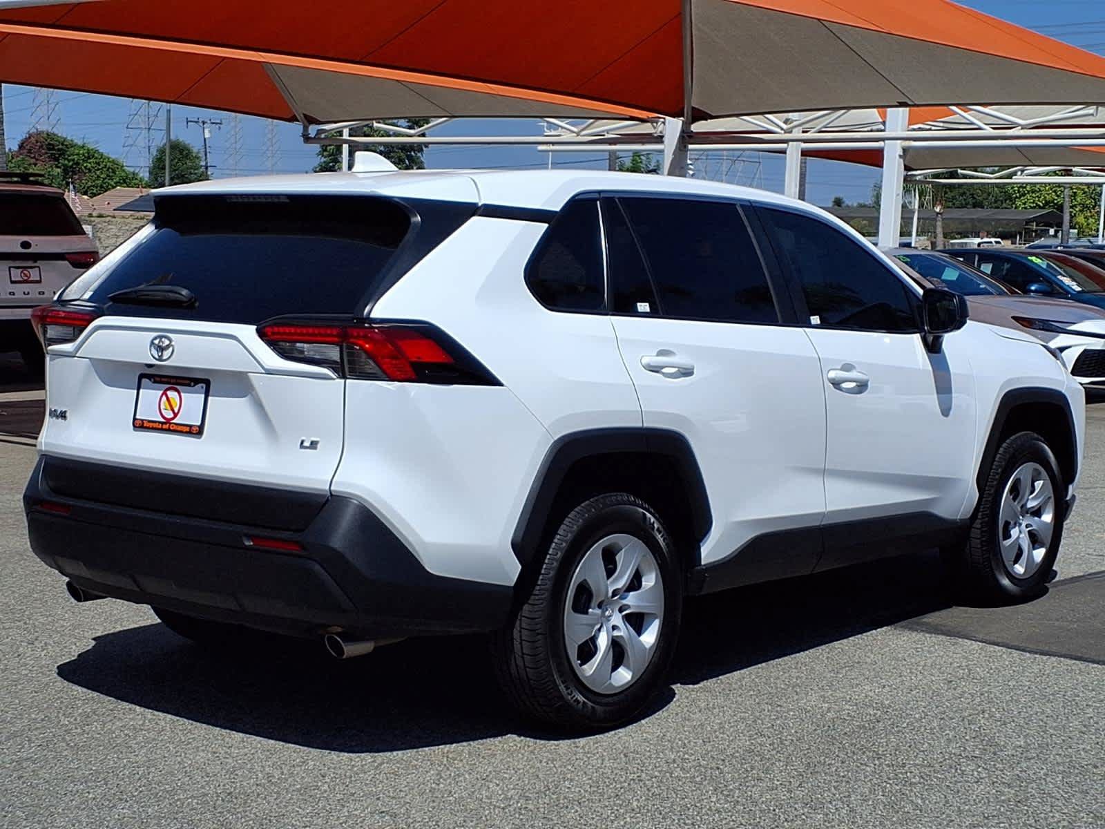 Certified 2024 Toyota RAV4 LE FWD image 6