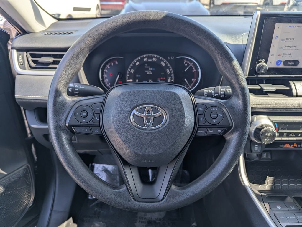 Used 2024 Toyota RAV4 XLE image 25