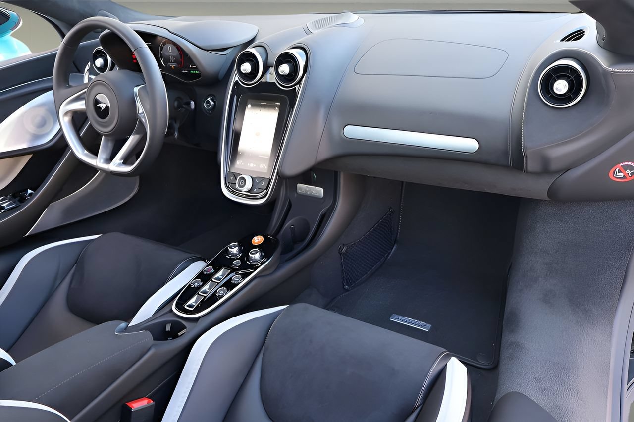 New 2026 McLaren GTS RWD image 15