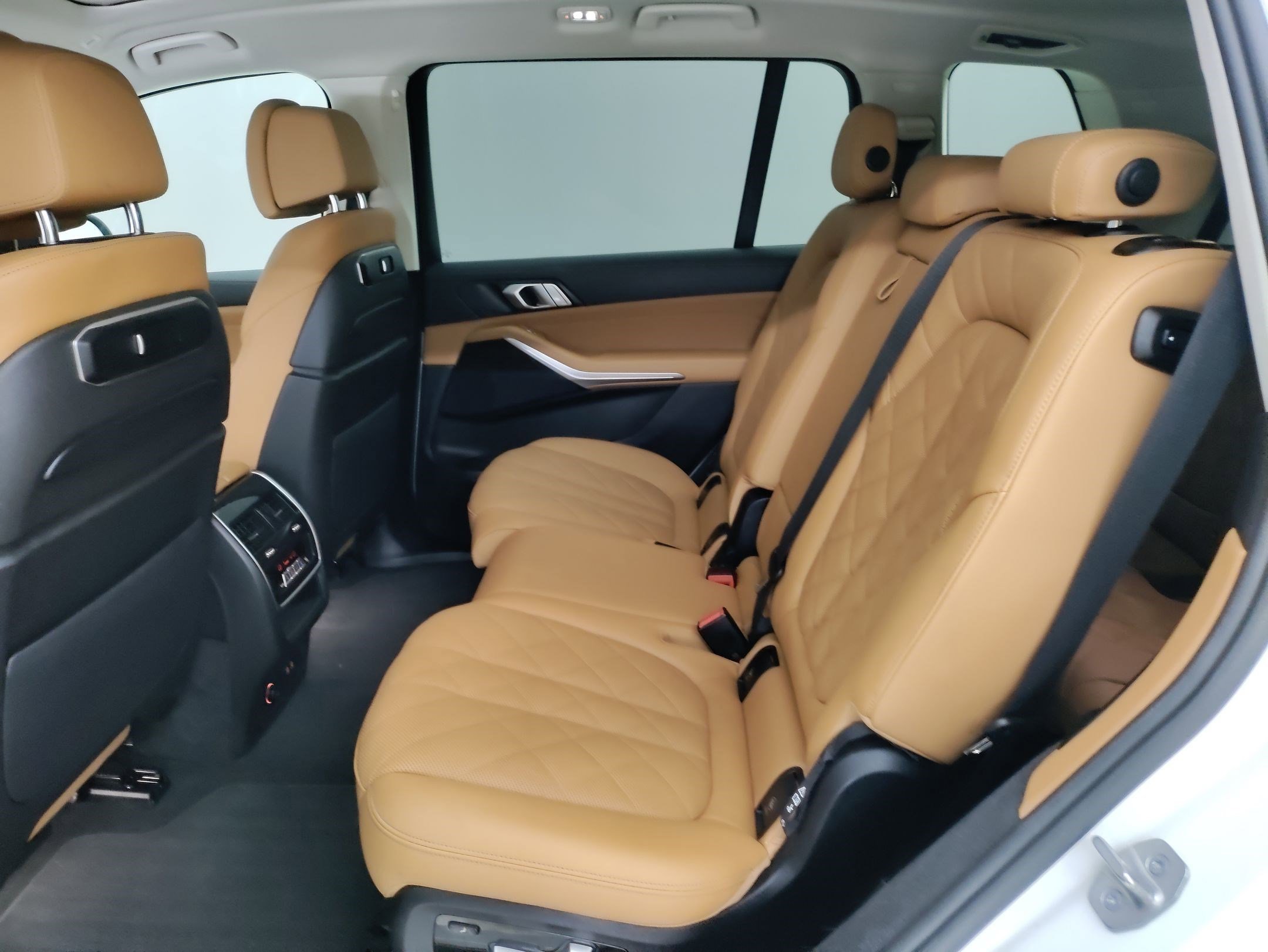 Certified 2024 BMW X7 xDrive40i w/ Parking Assistance Package image 25