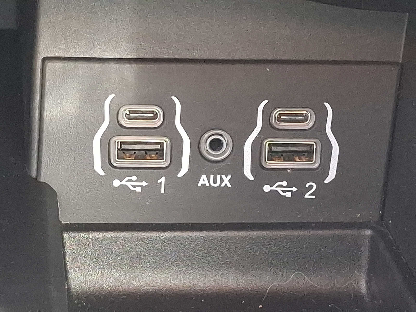 Used 2025 Chrysler Pacifica Limited FWD image 25
