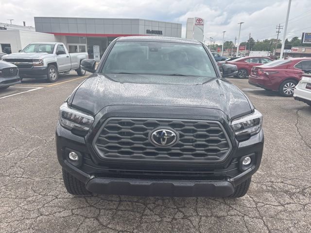 Used 2023 Toyota Tacoma TRD Off-Road AWD/4WD image 2