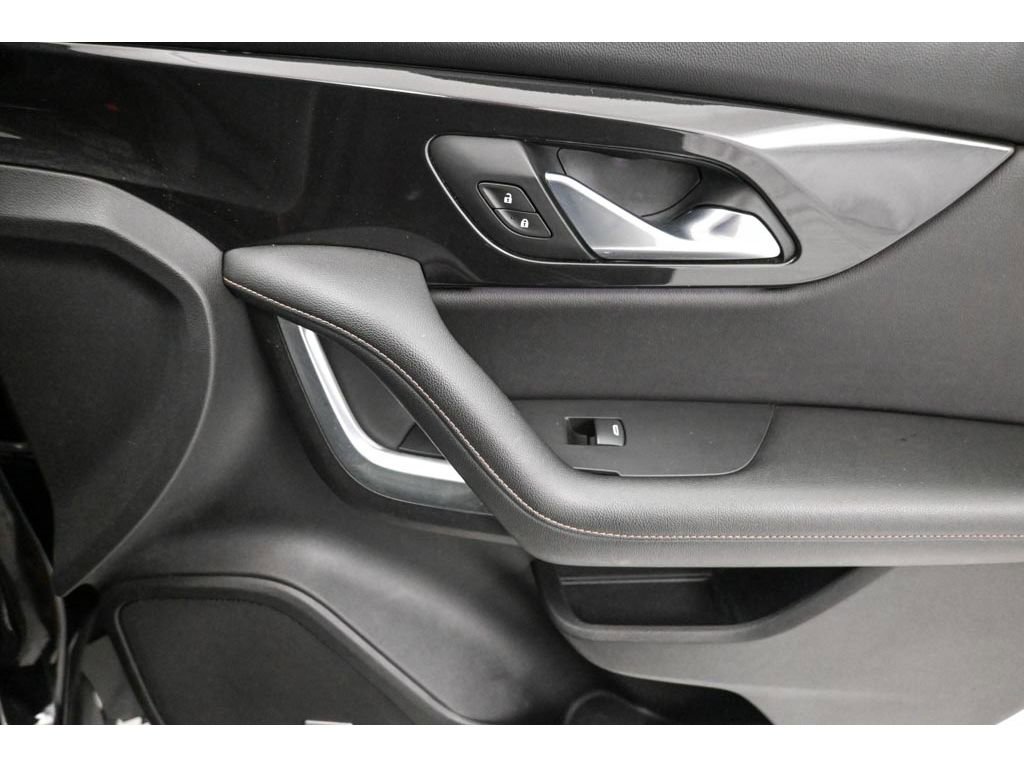 Used 2020 Chevrolet Blazer Premier image 17