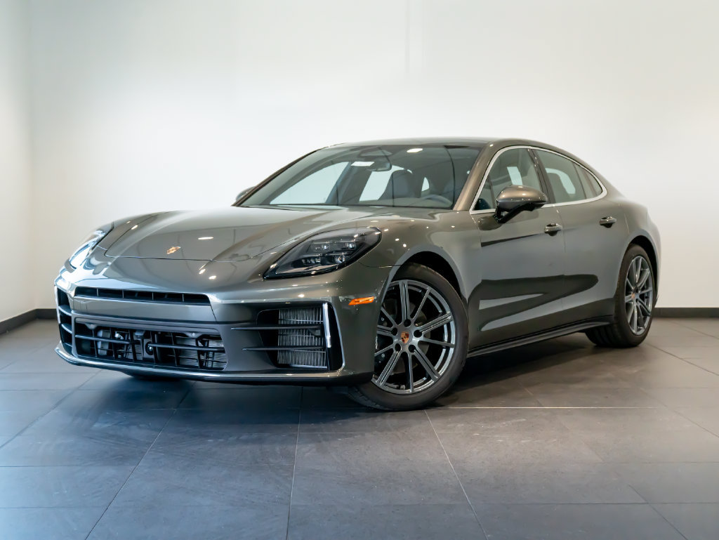New 2026 Porsche Panamera 4