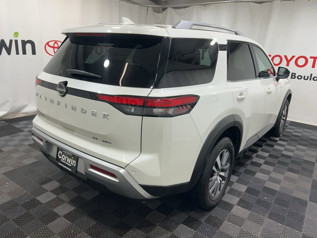 Used 2023 Nissan Pathfinder SL image 10