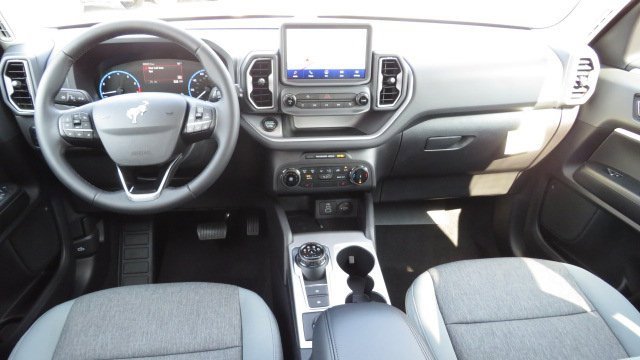 Used 2024 Ford Bronco Sport Big Bend w/ Convenience Package image 2