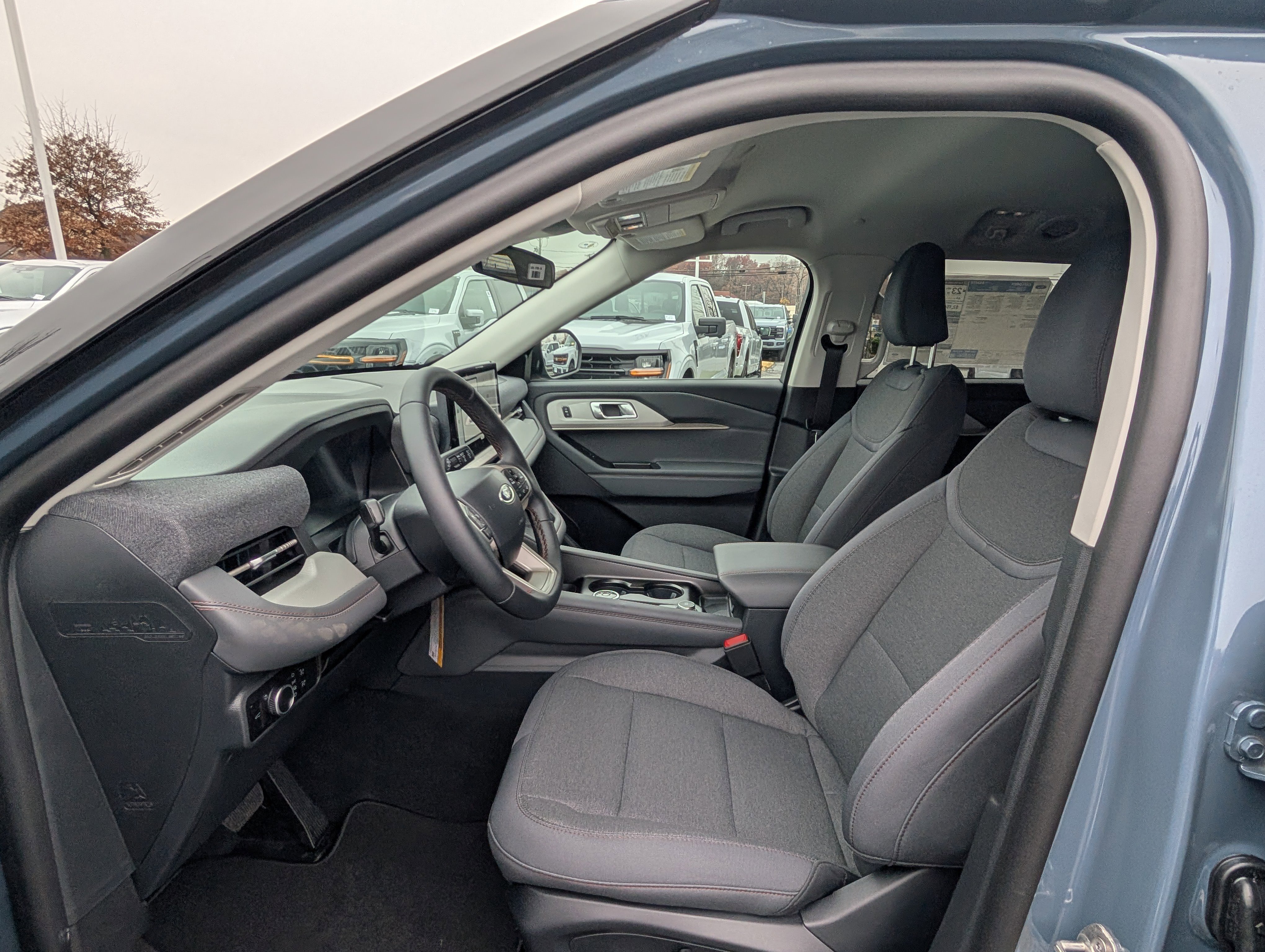 New 2026 Ford Explorer Active image 12