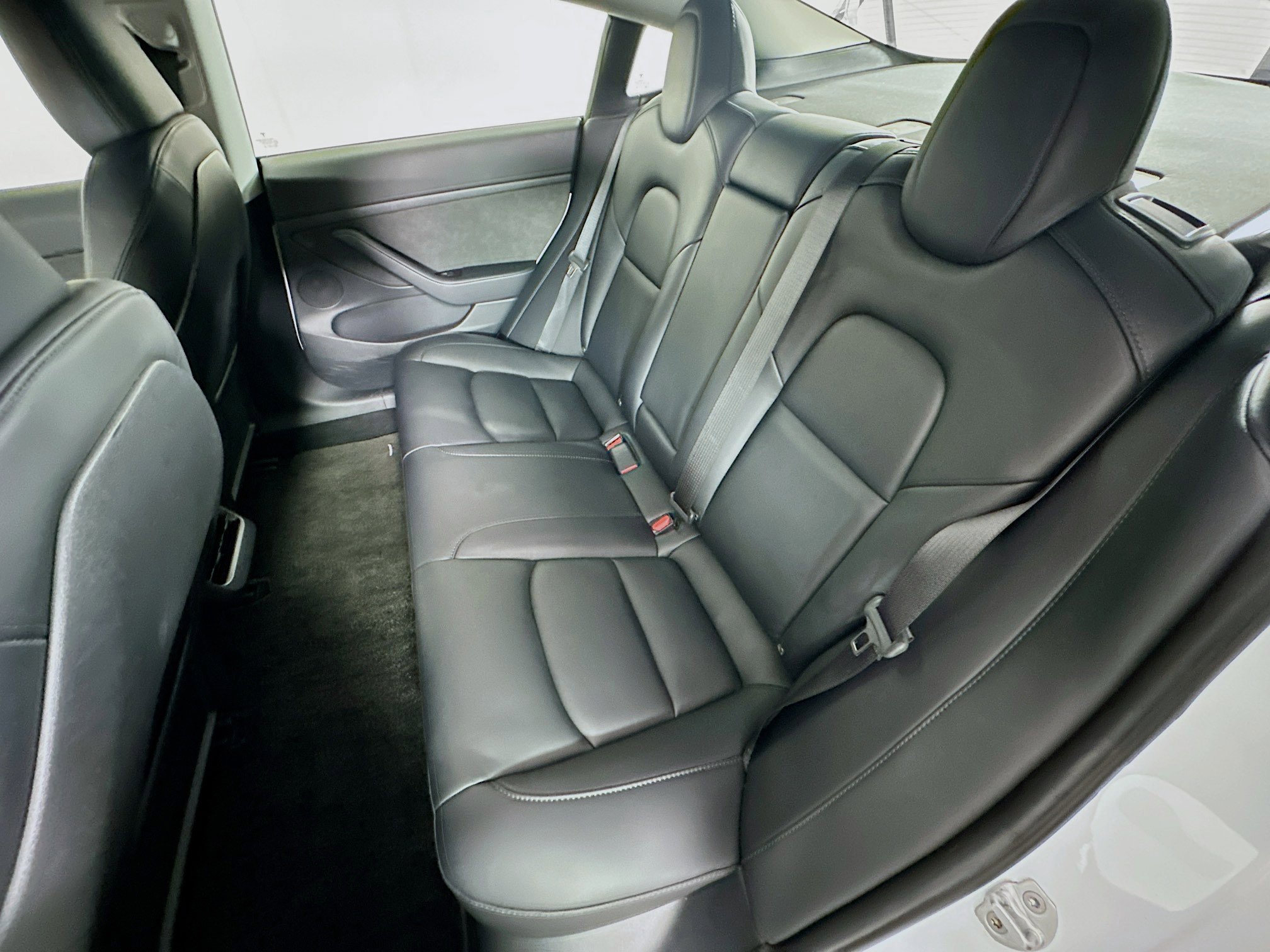 Used 2023 Tesla Model 3 Standard Range image 26