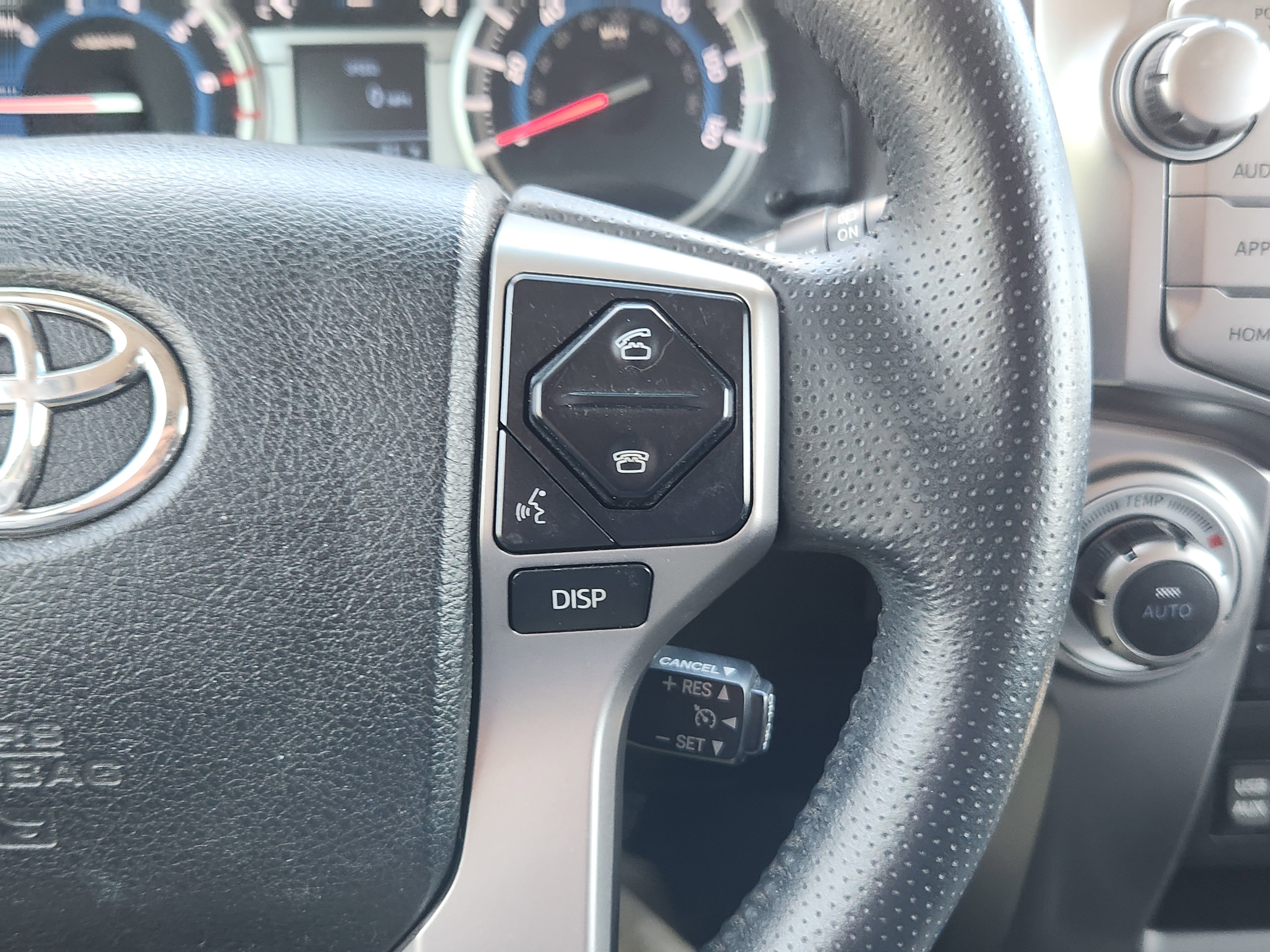 Used 2019 Toyota 4Runner Limited w/ Preferred Accessory Package AWD/4WD image 30