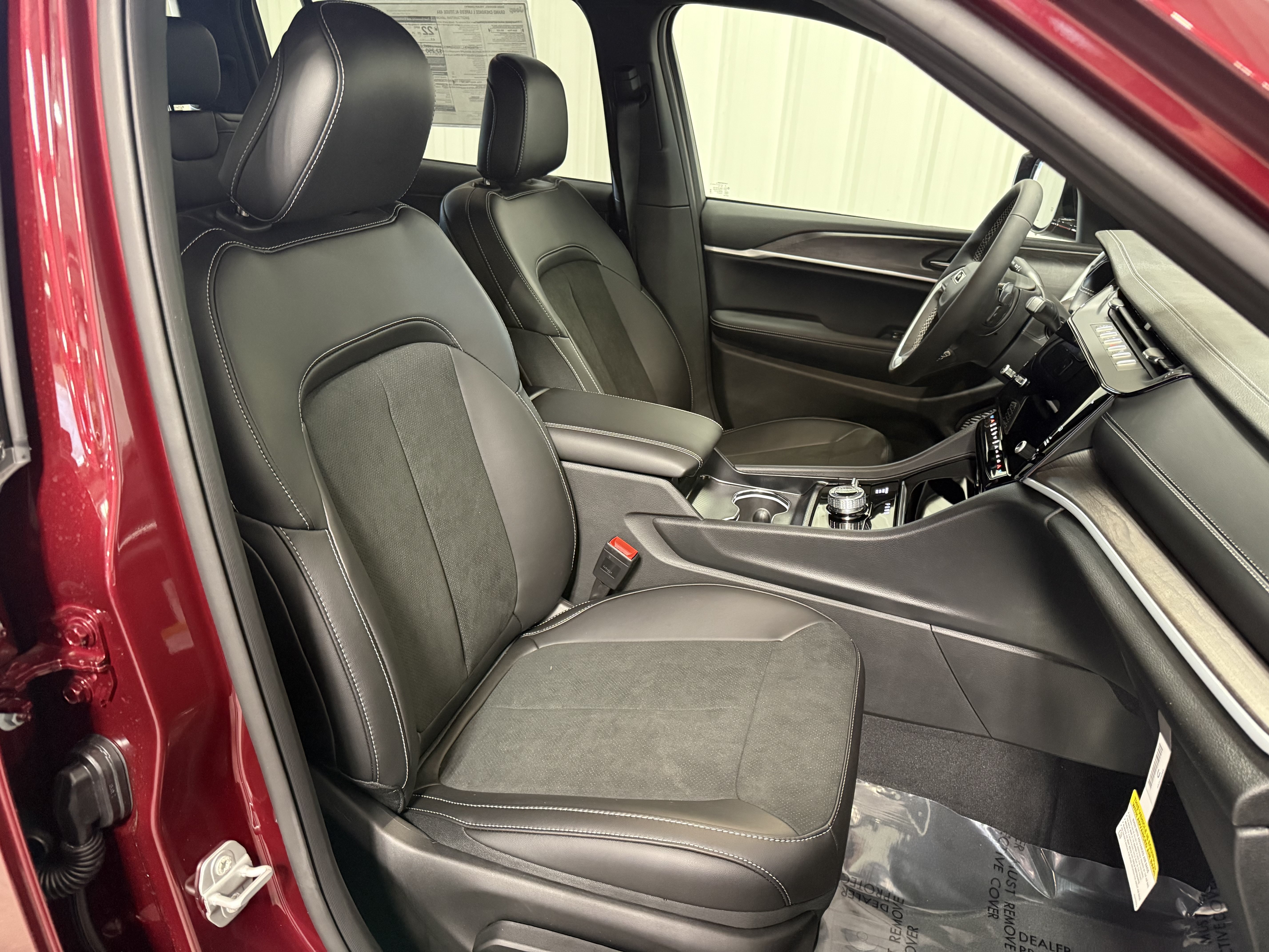 New 2026 Jeep Grand Cherokee L 4WD image 13
