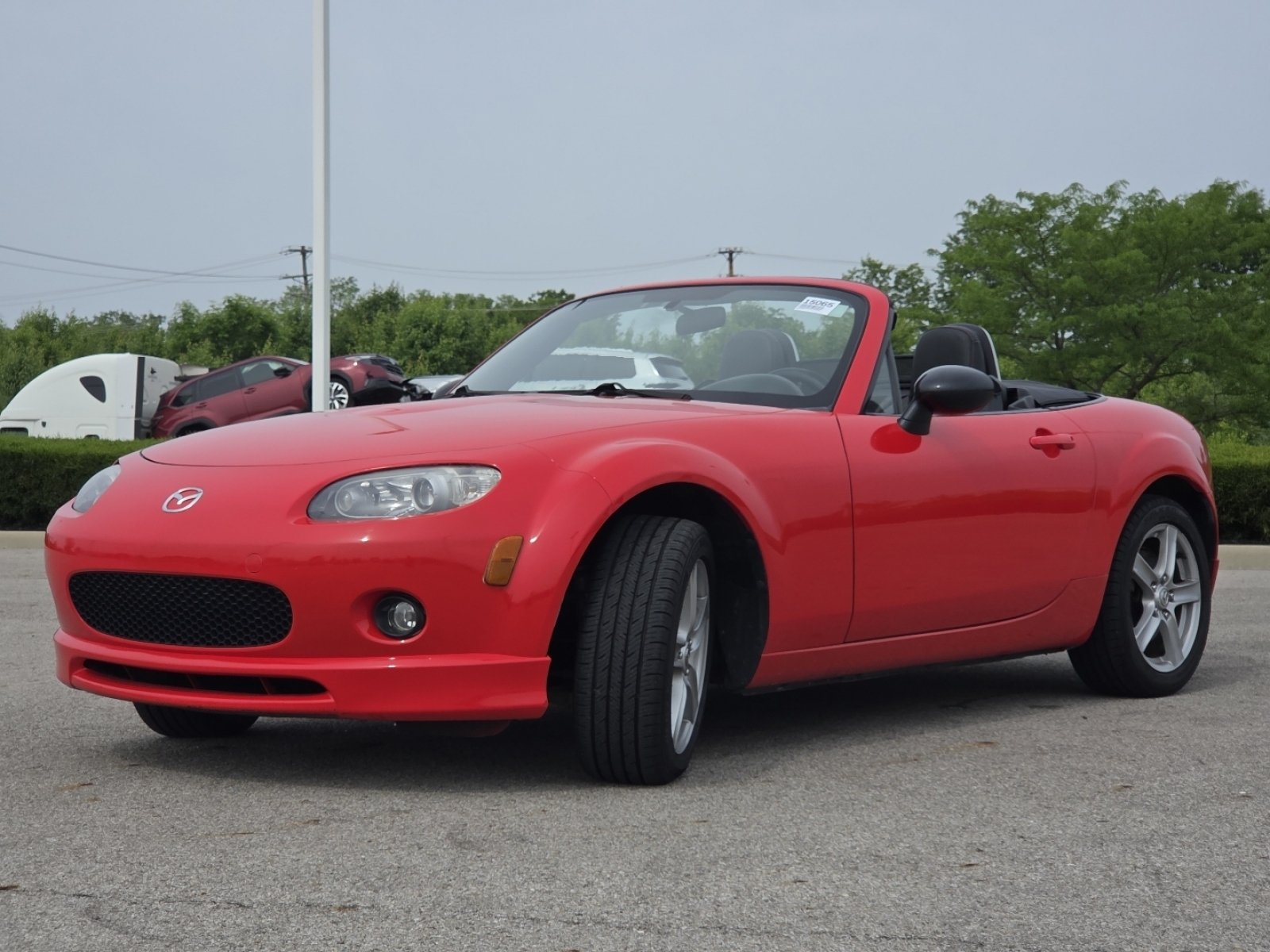 Used 2007 MAZDA MX-5 Miata Touring w/ Appearance Pkg RWD image 10