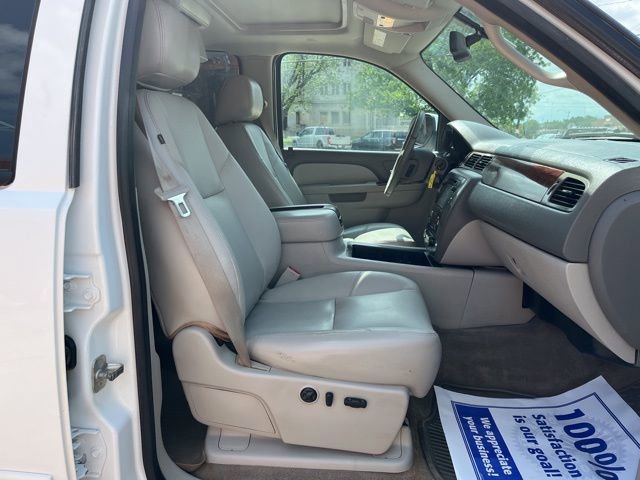 Used 2013 GMC Sierra 2500 SLT w/ Entertainment Package AWD/4WD image 15