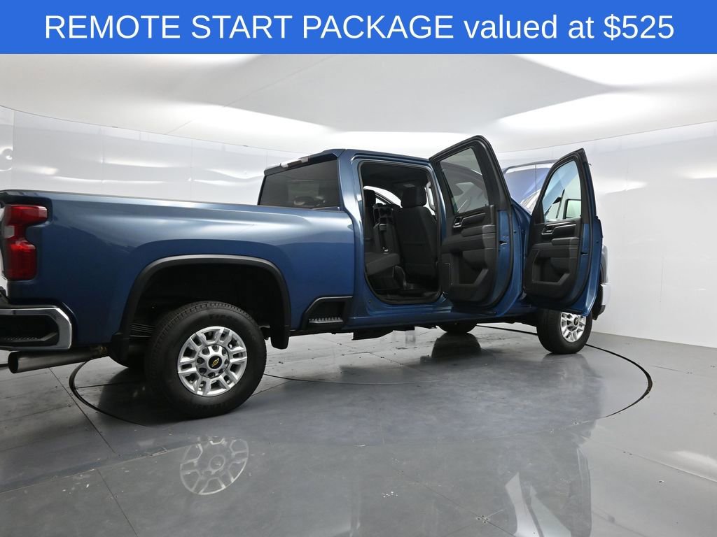 Used 2025 Chevrolet Silverado 2500 LT w/ Convenience Package image 4