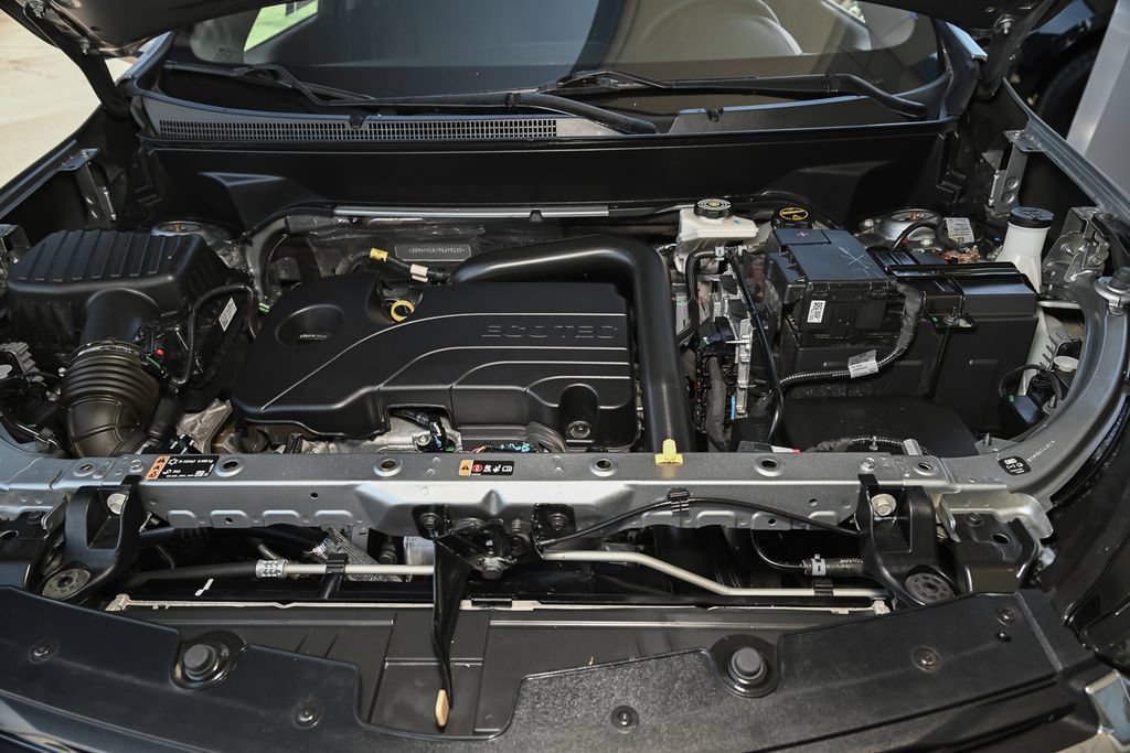 Used 2024 Chevrolet Equinox LT FWD image 15