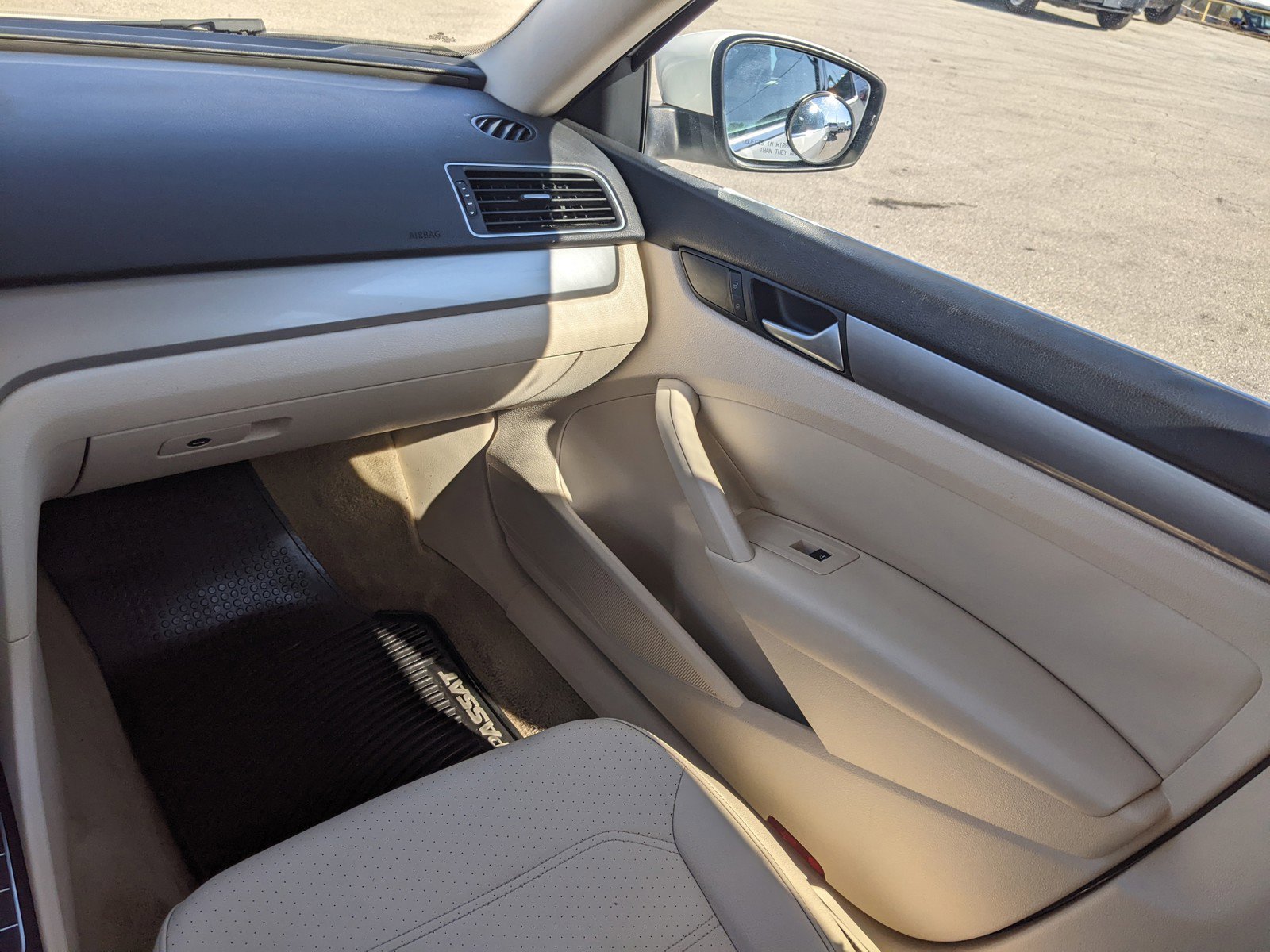 Used 2015 Volkswagen Passat 1.8T Limited Edition image 13