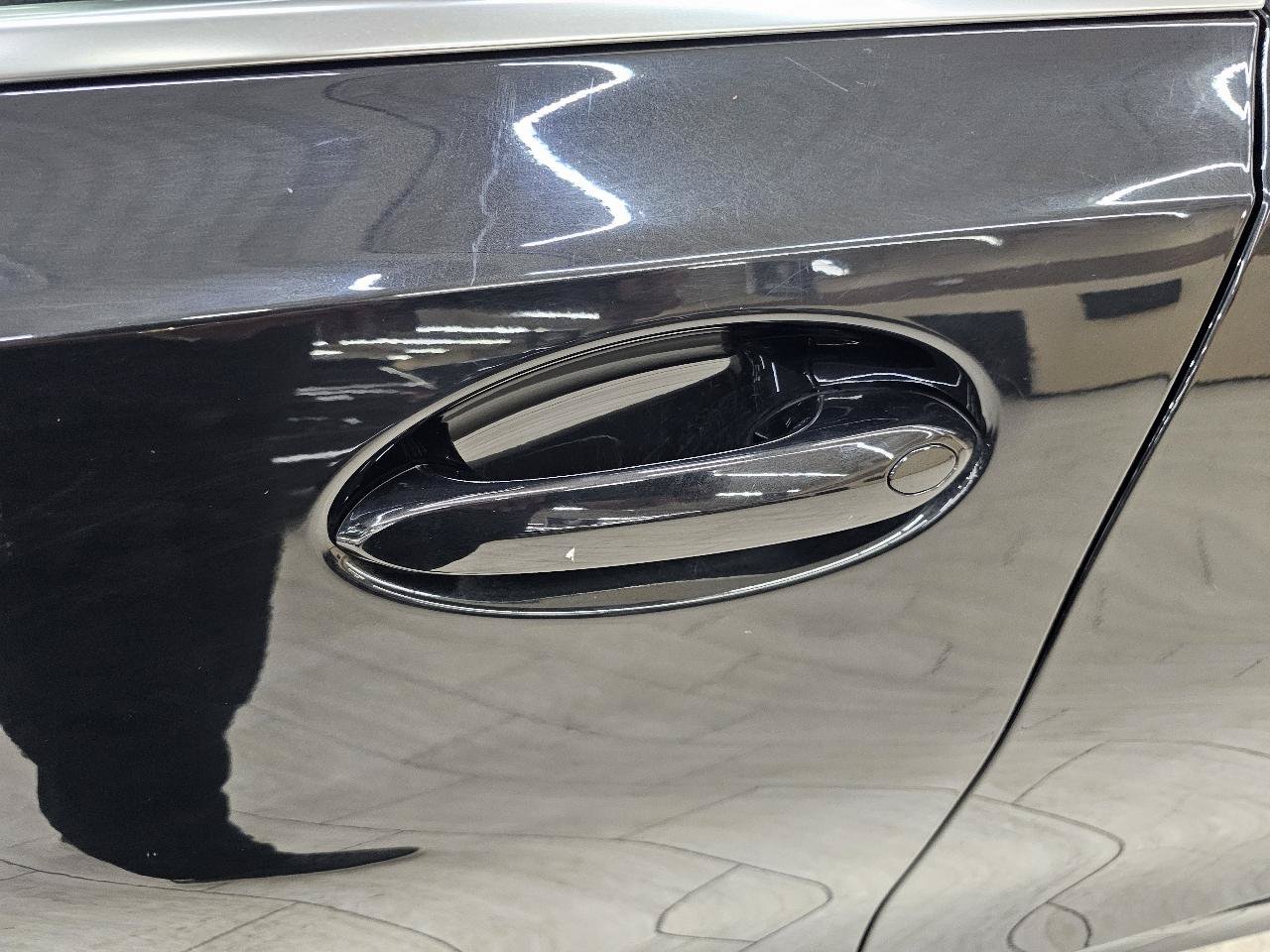 Used 2022 BMW 330e RWD image 12