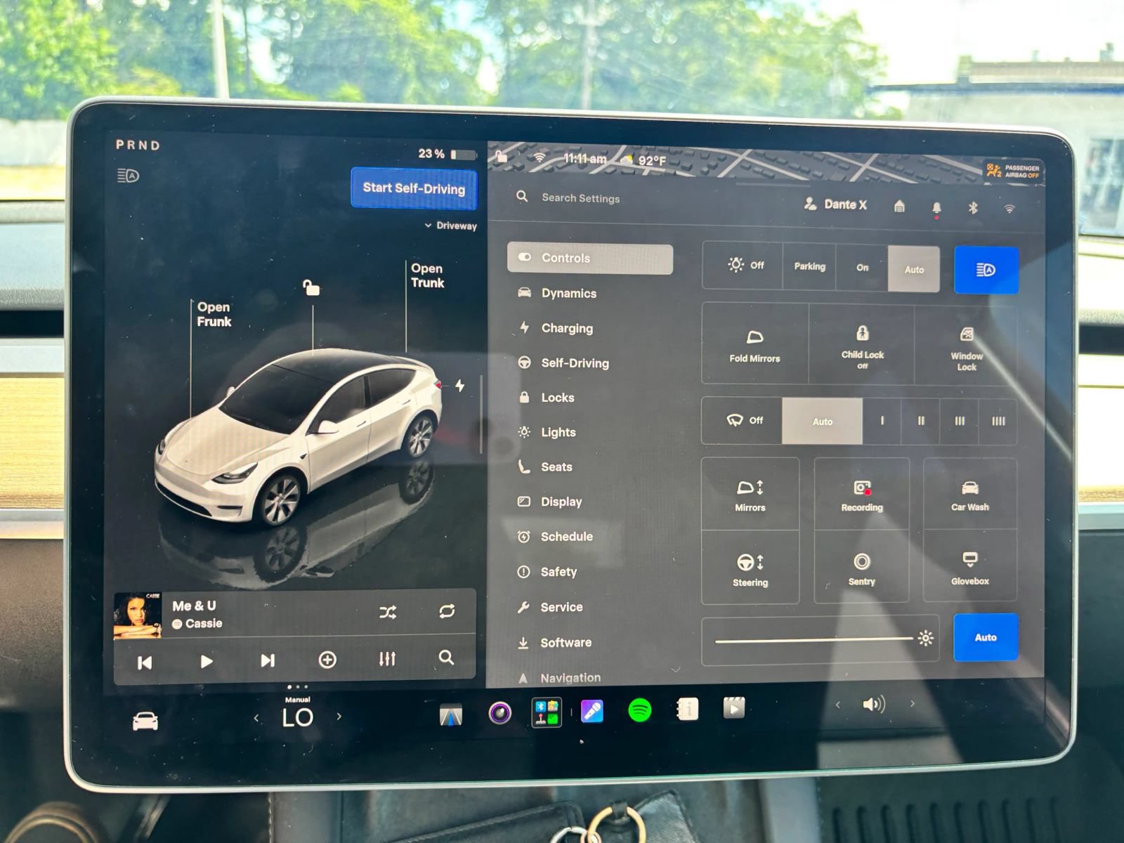 Used 2023 Tesla Model Y Long Range AWD/4WD image 30